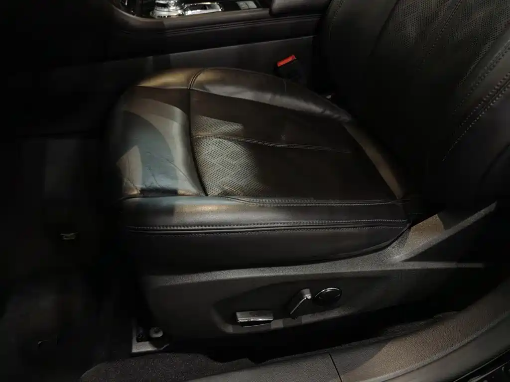 Ford Taurus — миниатюра 20