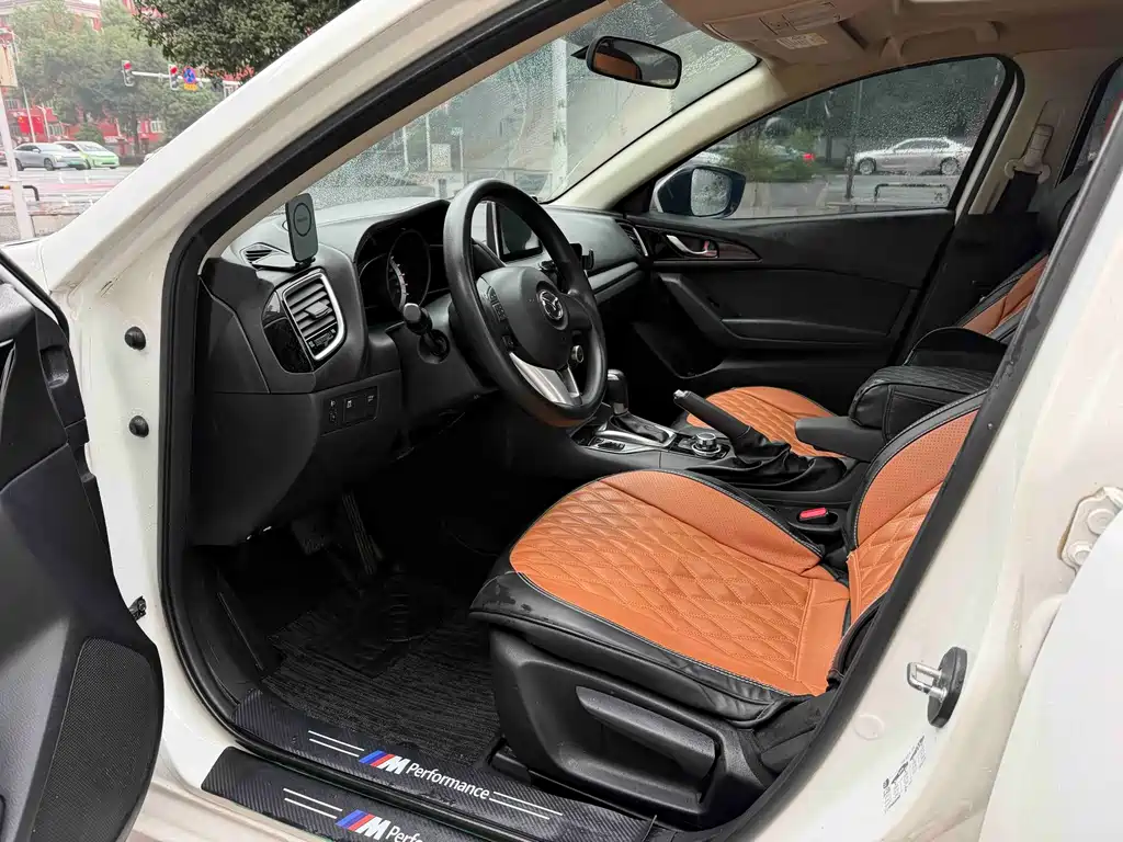 Mazda 3 Axela — миниатюра 8