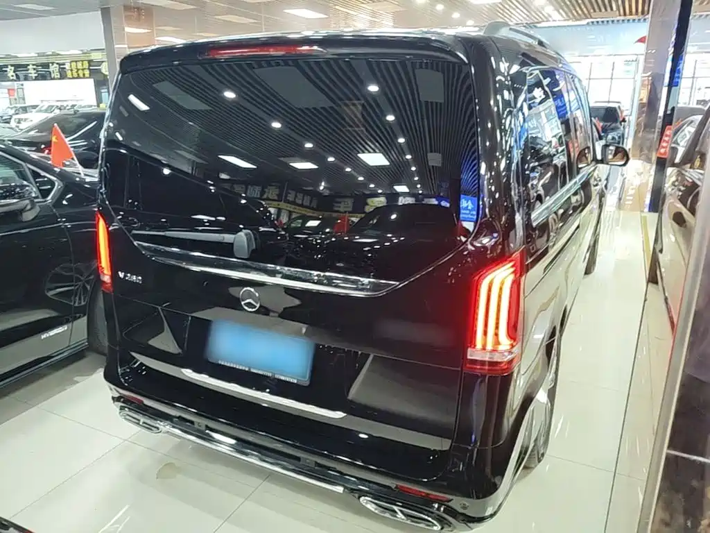 Mercedes-Benz V-Class — миниатюра 7
