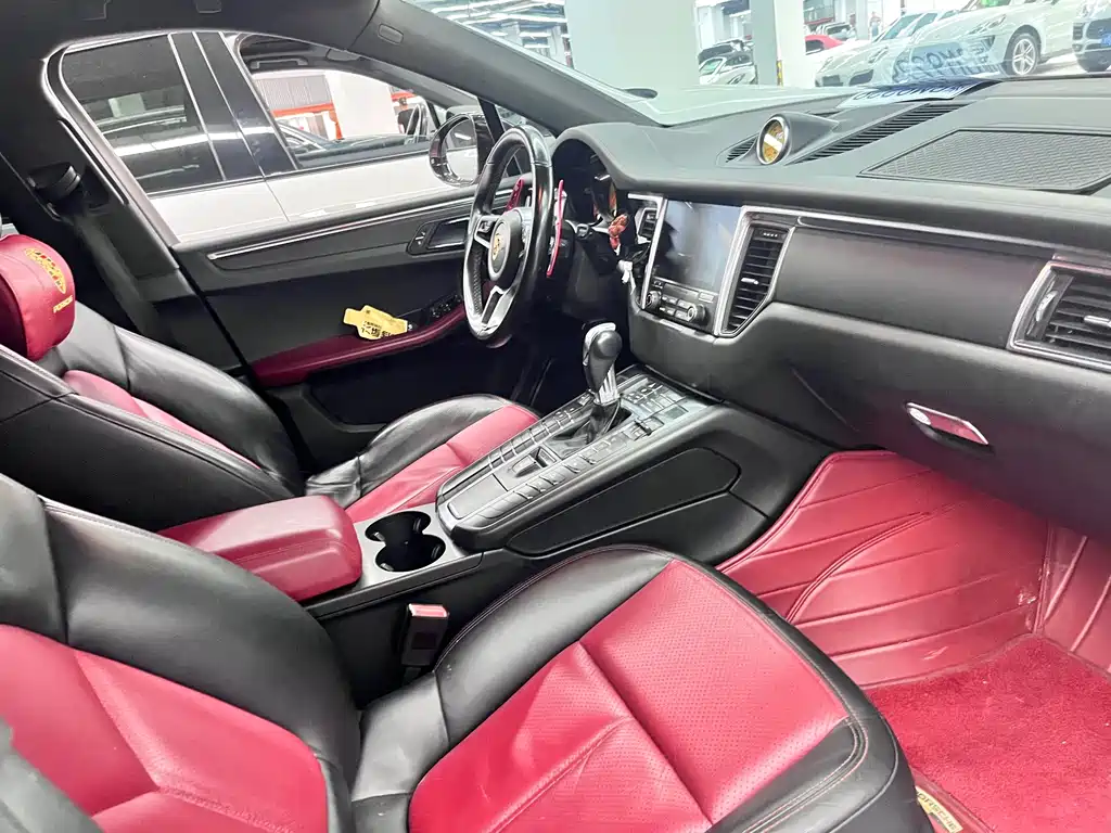 Porsche Macan — миниатюра 13