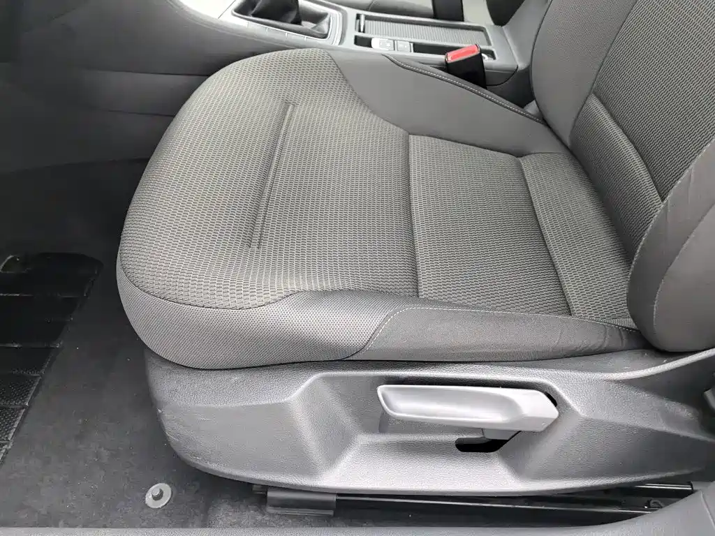 Volkswagen Golf — миниатюра 20