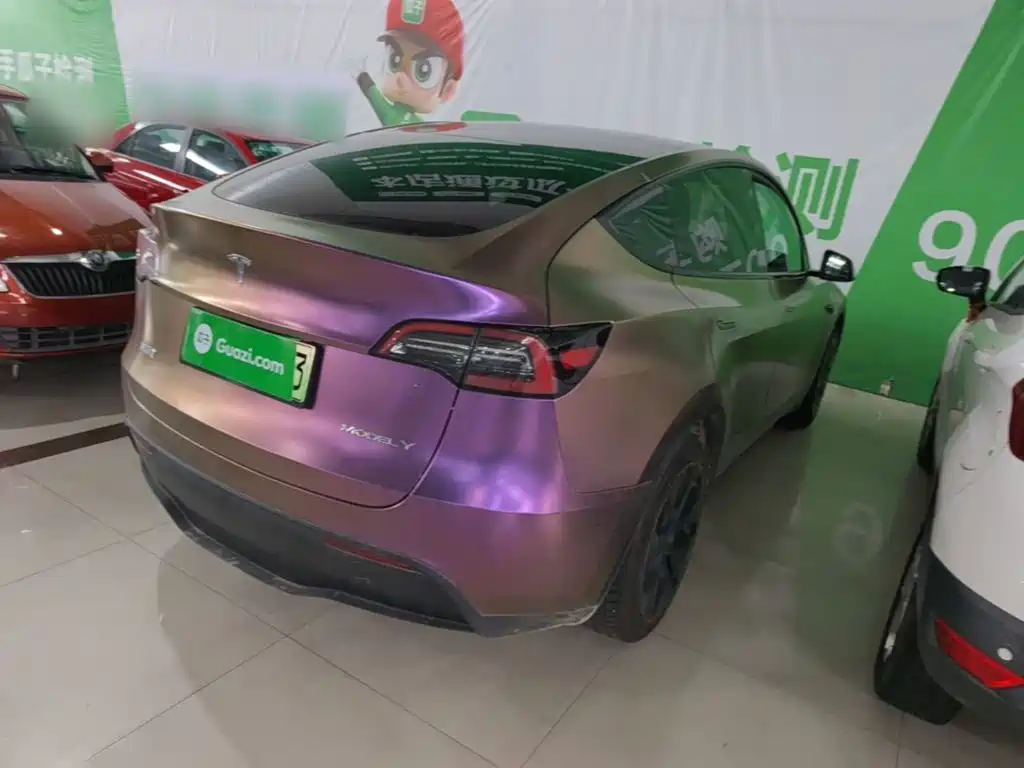 Tesla Model Y — миниатюра 7