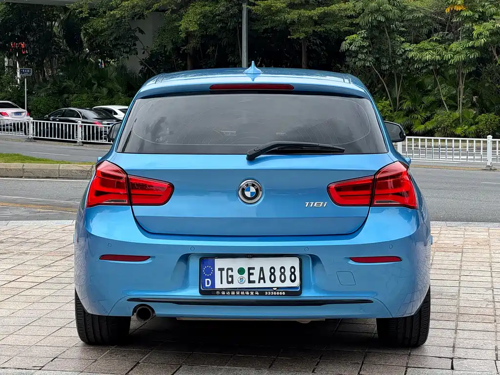 BMW 1 Series (Import) — миниатюра 5