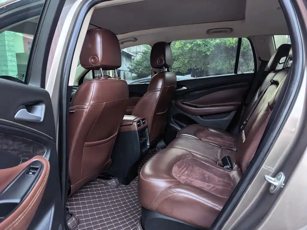 Buick Envision Plus — миниатюра 8