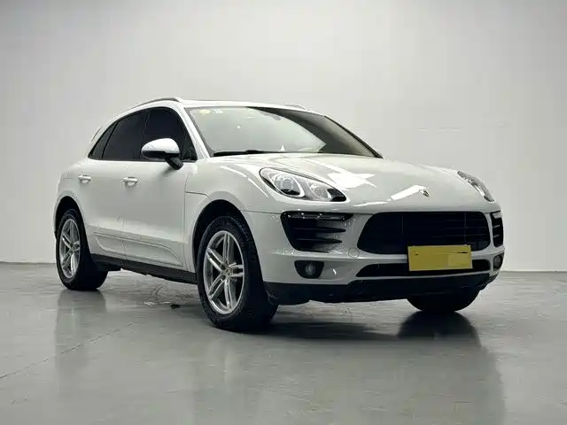 Porsche Macan — миниатюра 3