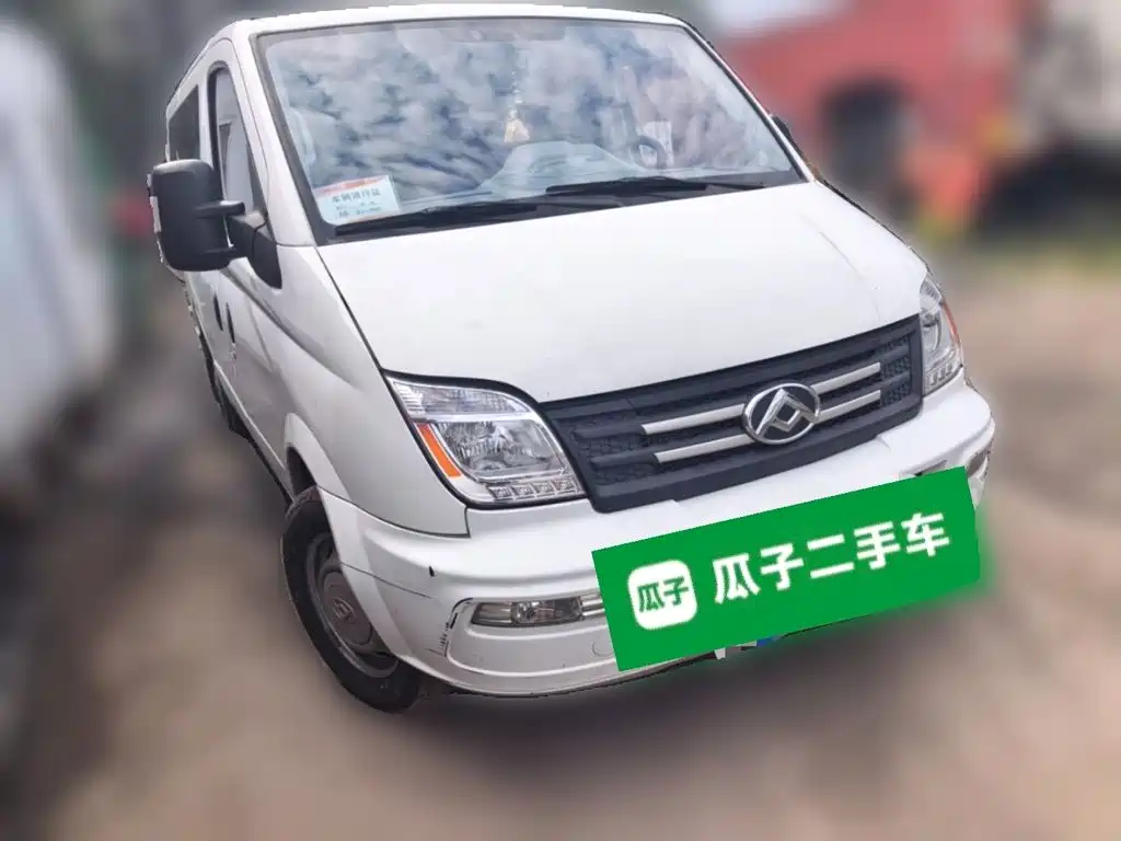MAXUS V80 — миниатюра 24