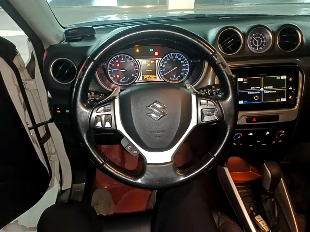 Suzuki Vitara — миниатюра 11