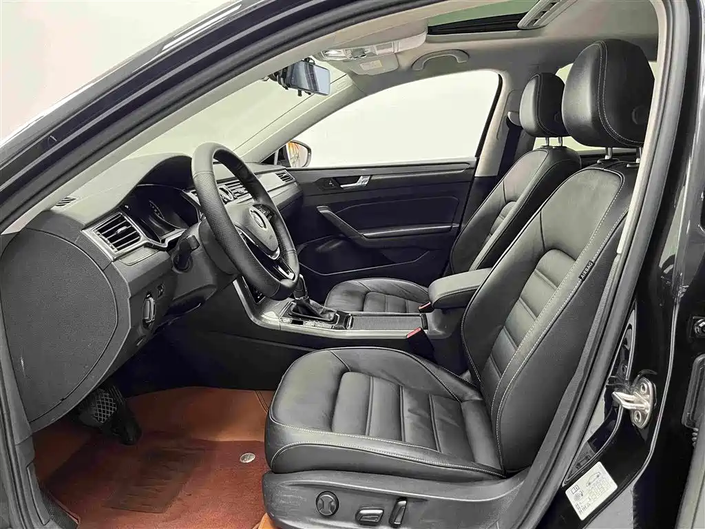 Volkswagen Passat — миниатюра 4