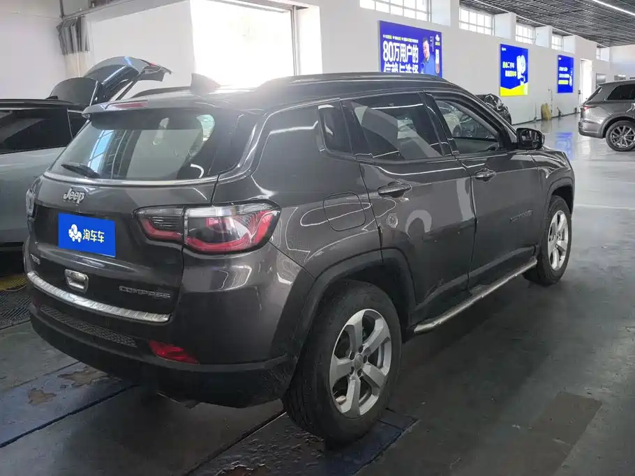 Jeep Compass — миниатюра 3