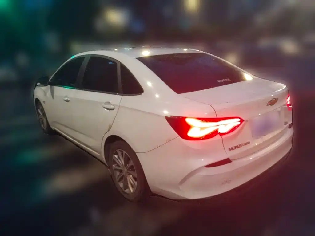 Chevrolet Monza — миниатюра 4