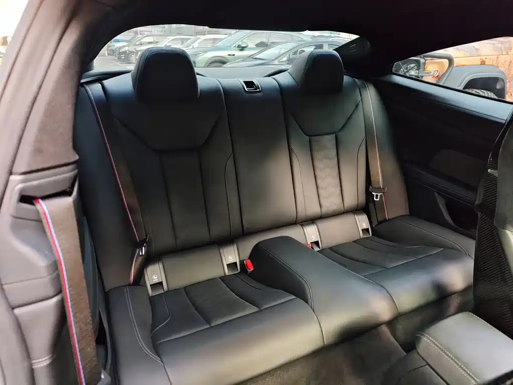 BMW M4 — миниатюра 9