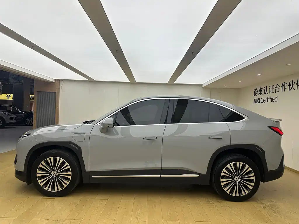 NIO EC6 — миниатюра 18