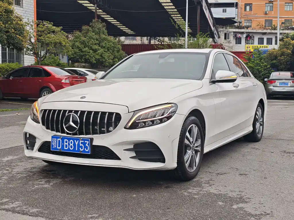 Mercedes-Benz C-Class 2020