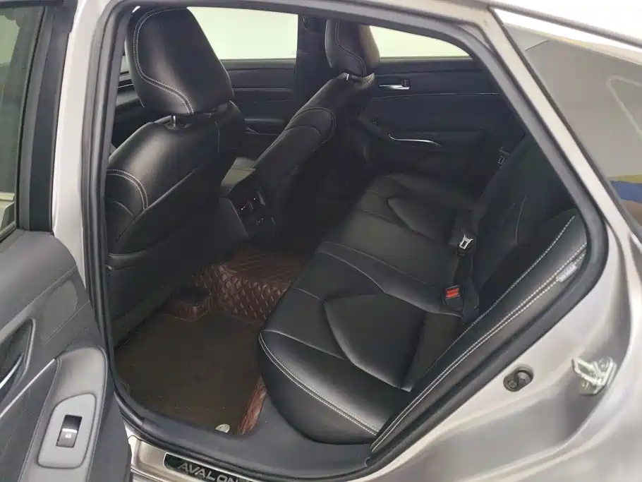 Toyota Avalon — миниатюра 11
