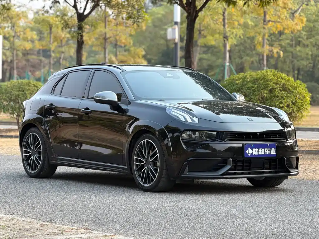 LYNK & CO. 02 HATCHBACK