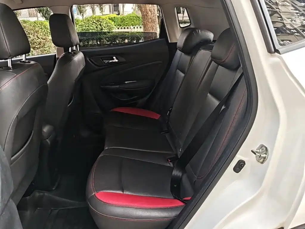 Changan CS15 — миниатюра 17