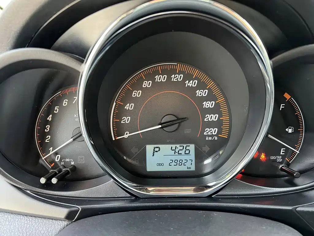 Toyota Yaris L — миниатюра 14