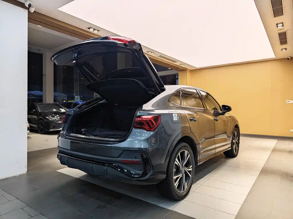 Audi Q3 Sportback 40 TFSI Fashion Type, фото 31
