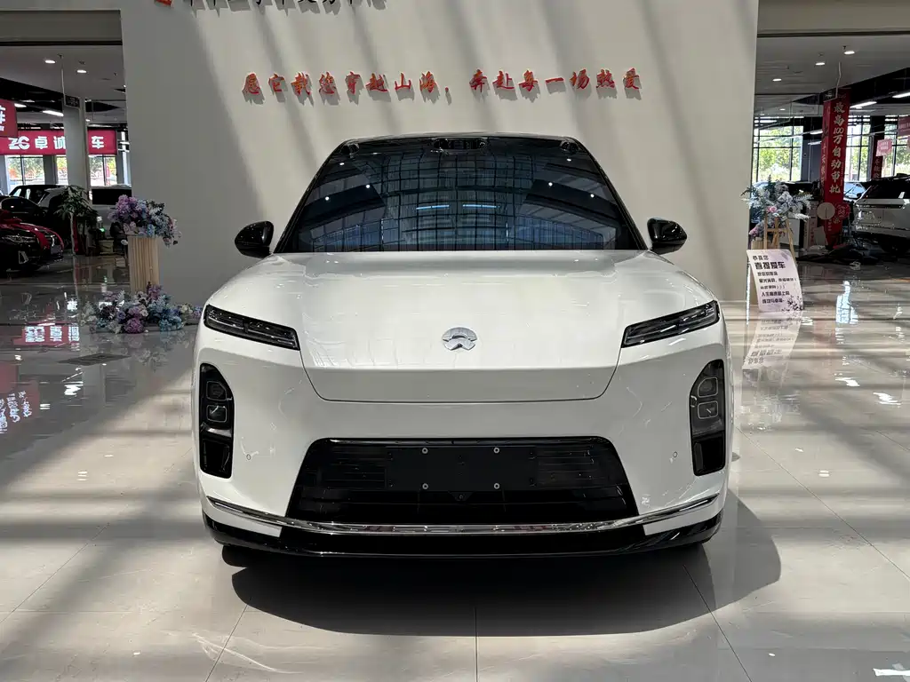 NIO ES8 2026 мест Executive