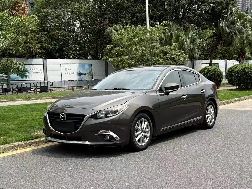 Mazda 3 Axela 2014