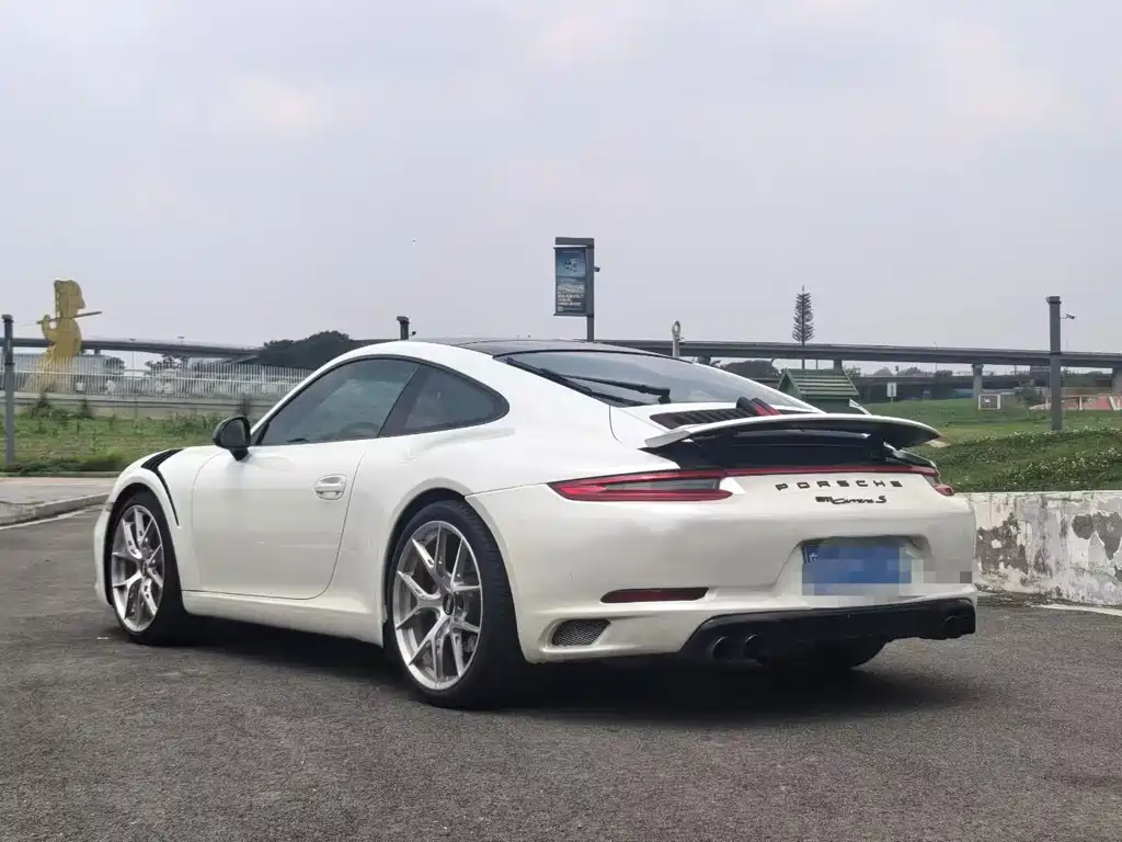 Porsche 911 2012 Carrera S 3.8L