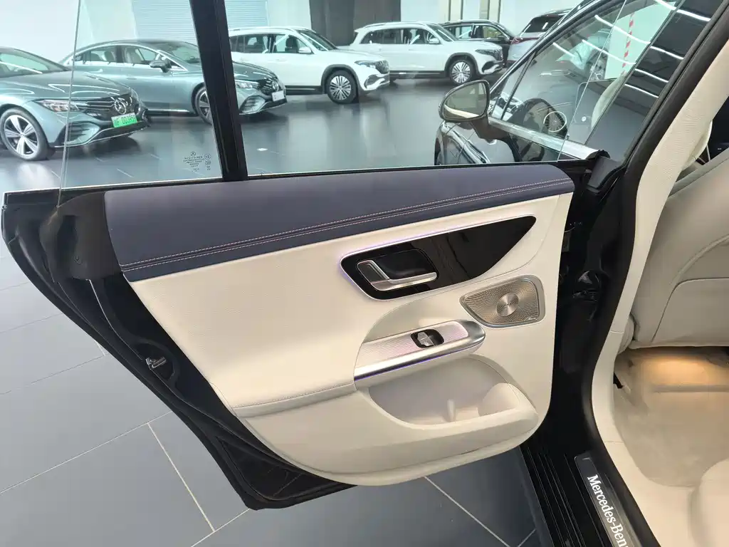 Mercedes-Benz EQE — миниатюра 14