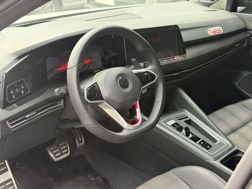 Volkswagen Golf GTI — миниатюра 3