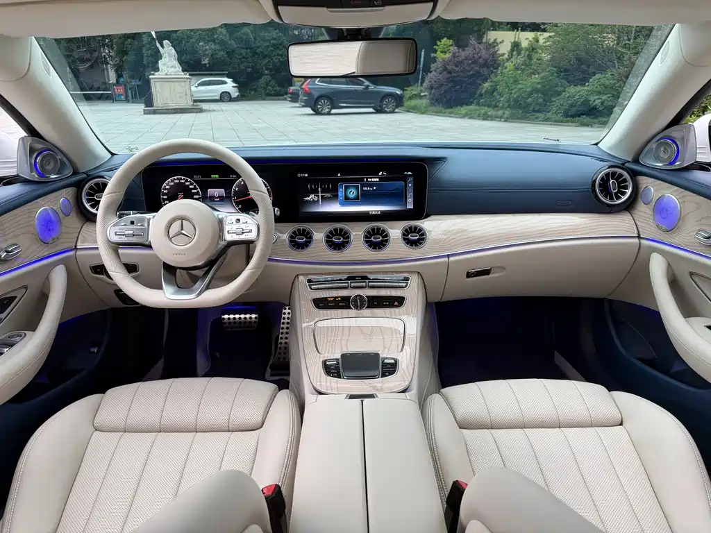 Mercedes-Benz E-Class (Import) — миниатюра 10