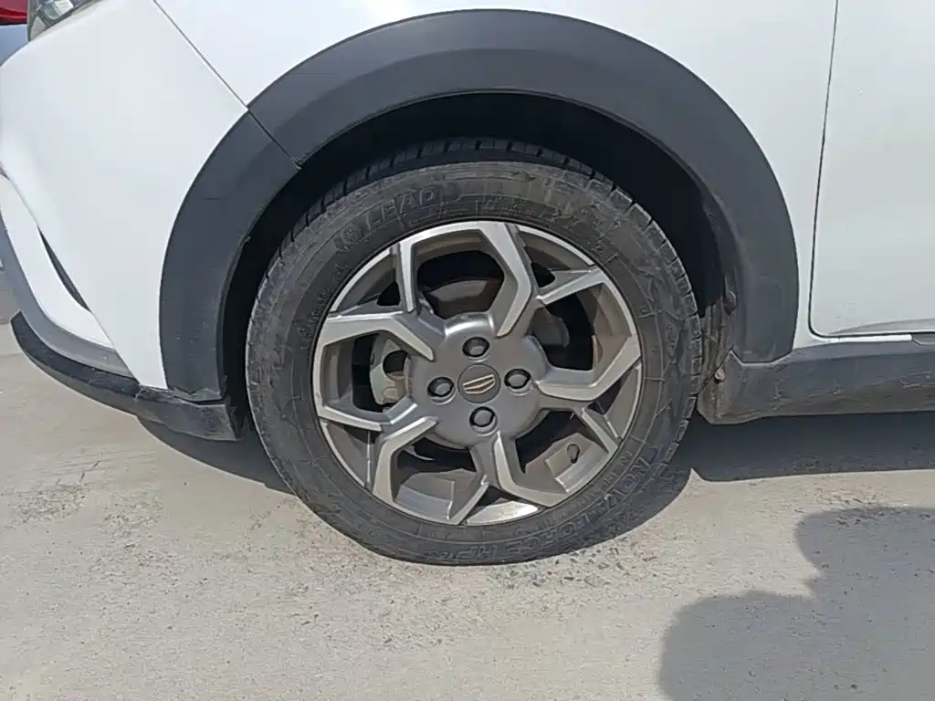 Geely Vision X1 — миниатюра 23