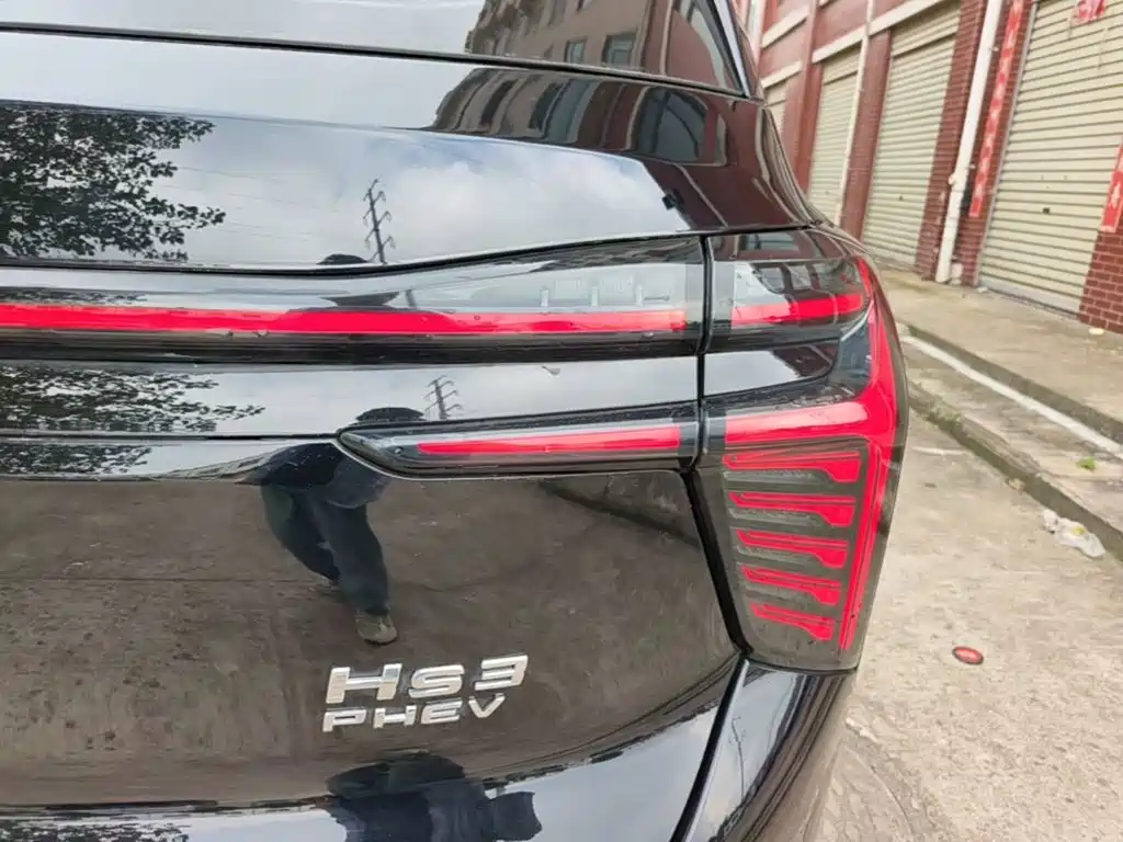 Hongqi Hongqi HS3 PHEV — миниатюра 8