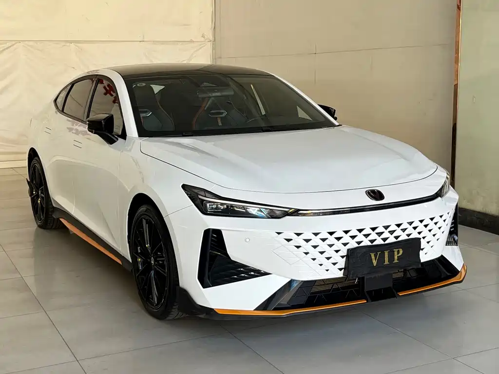 Changan UNI-V — миниатюра 3