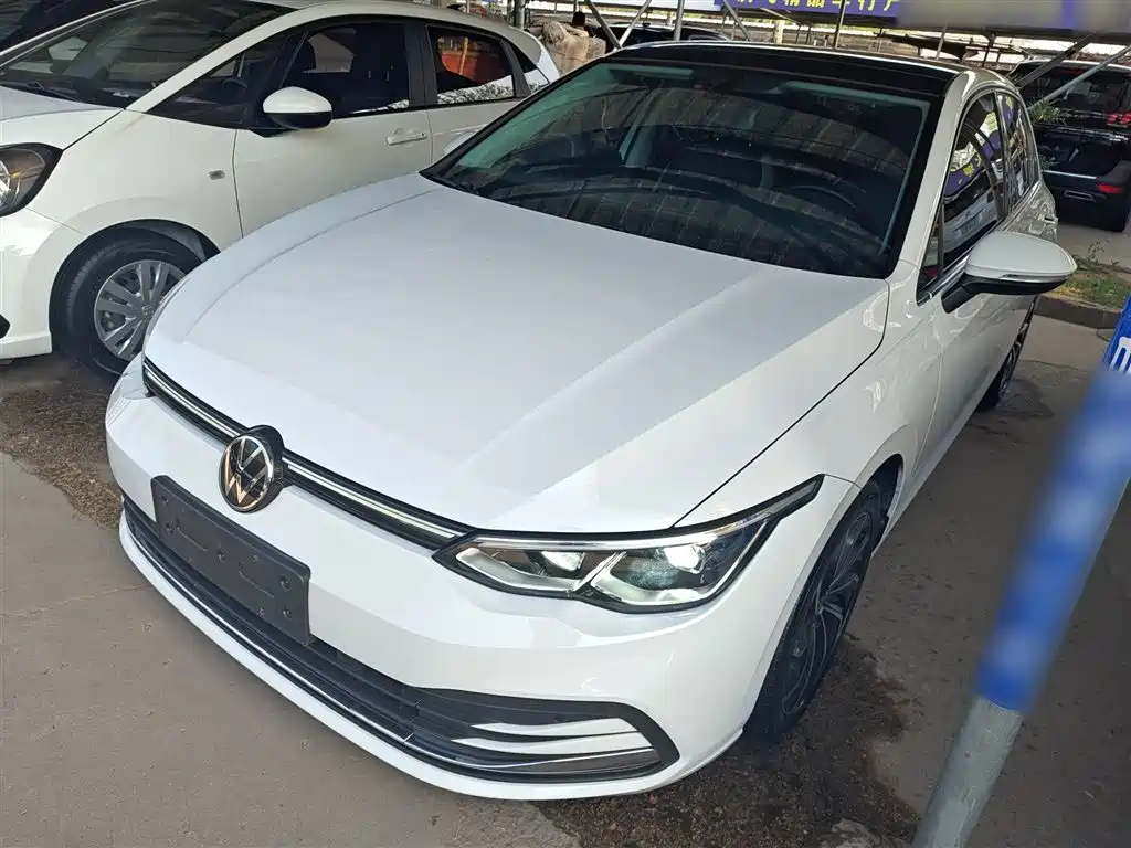 Volkswagen Golf 2021