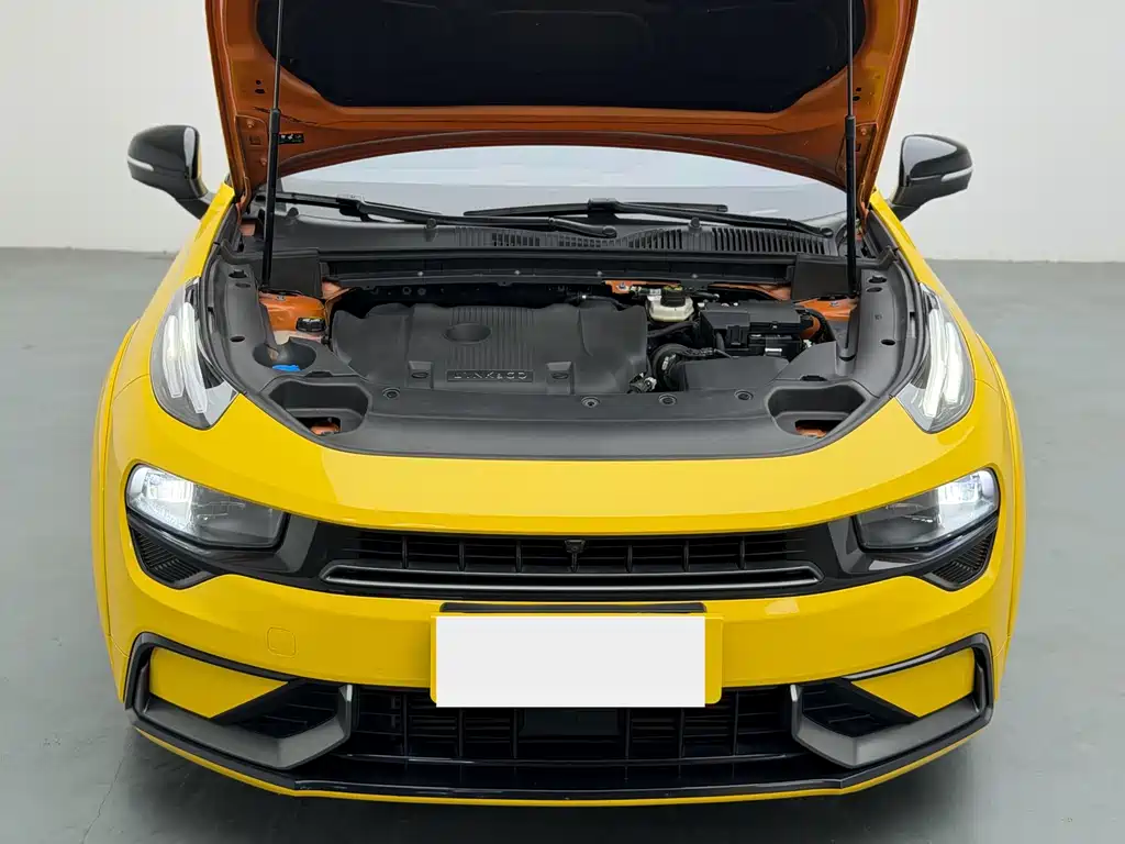 LYNK & CO. 02 HATCHBACK