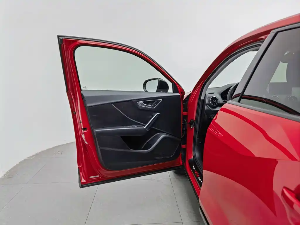 Audi Q2L — миниатюра 8