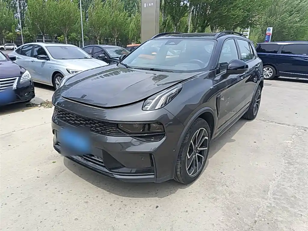 Lynk & Co 01 2022