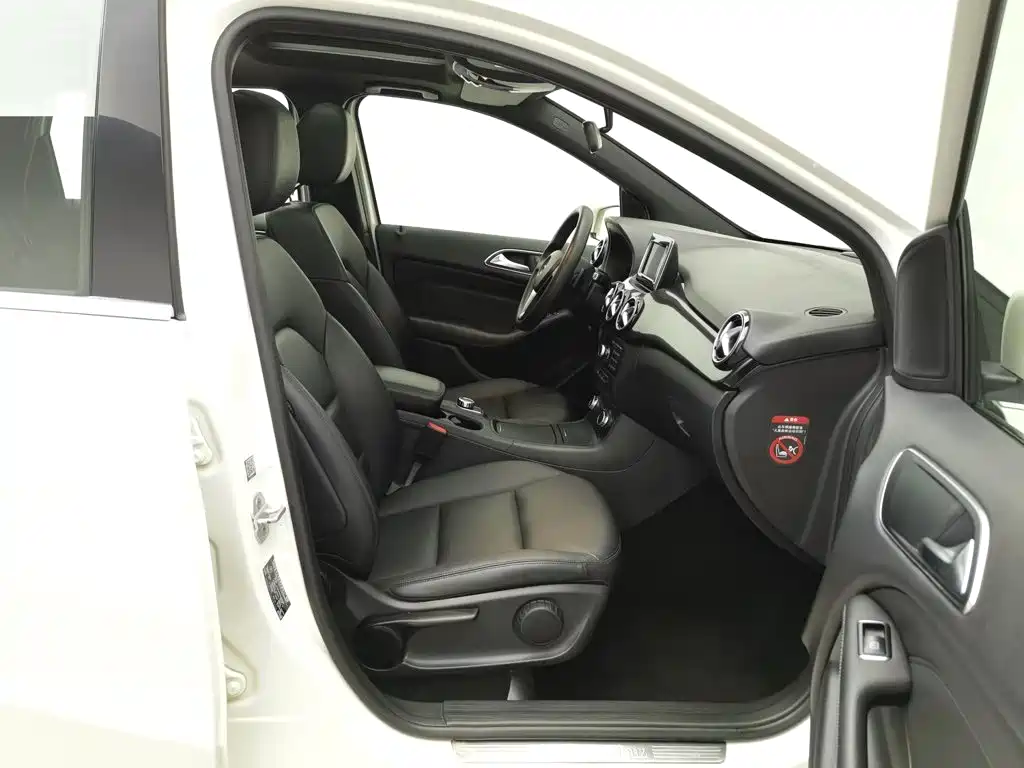 Mercedes-Benz B-Class — миниатюра 23