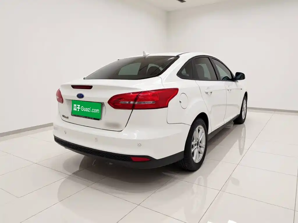 Ford Focus — миниатюра 6