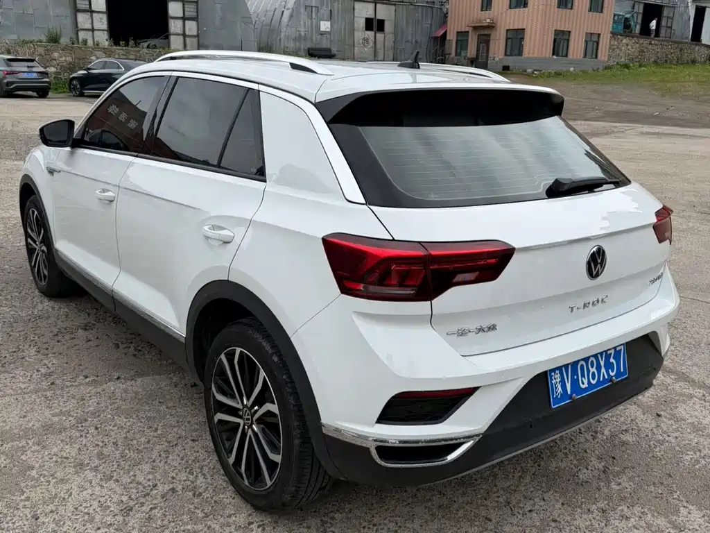 Volkswagen T-Roc — миниатюра 8