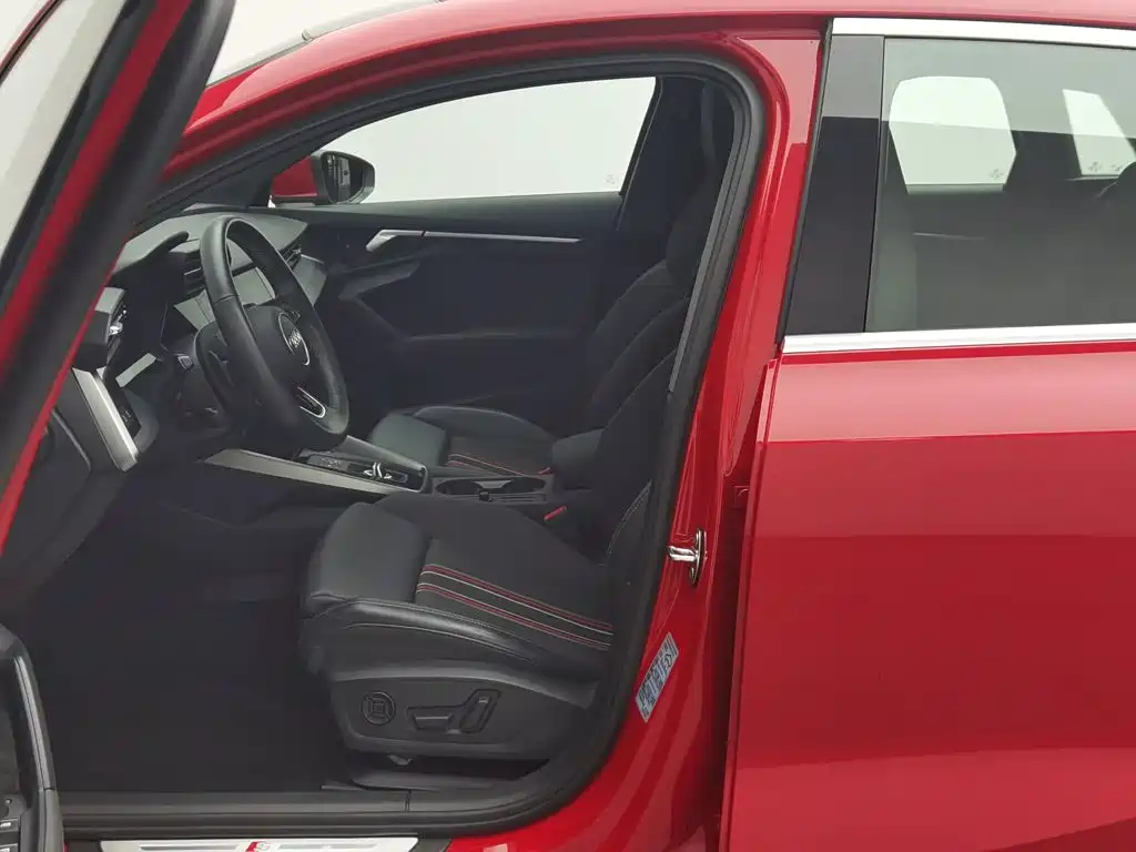Audi A3 — миниатюра 10