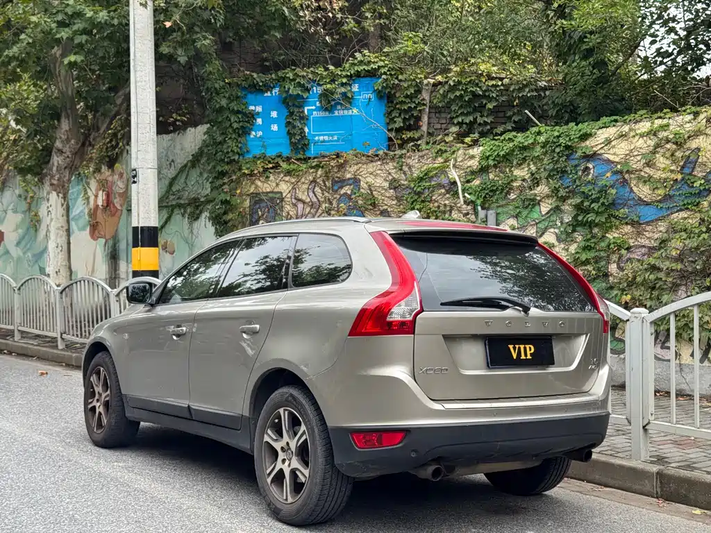 Volvo XC60 (Import) — миниатюра 3
