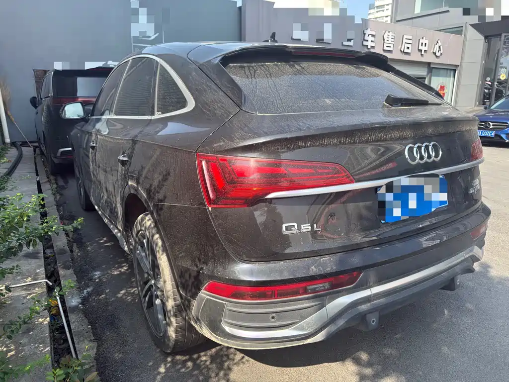 Audi Q5L Sportback — миниатюра 7