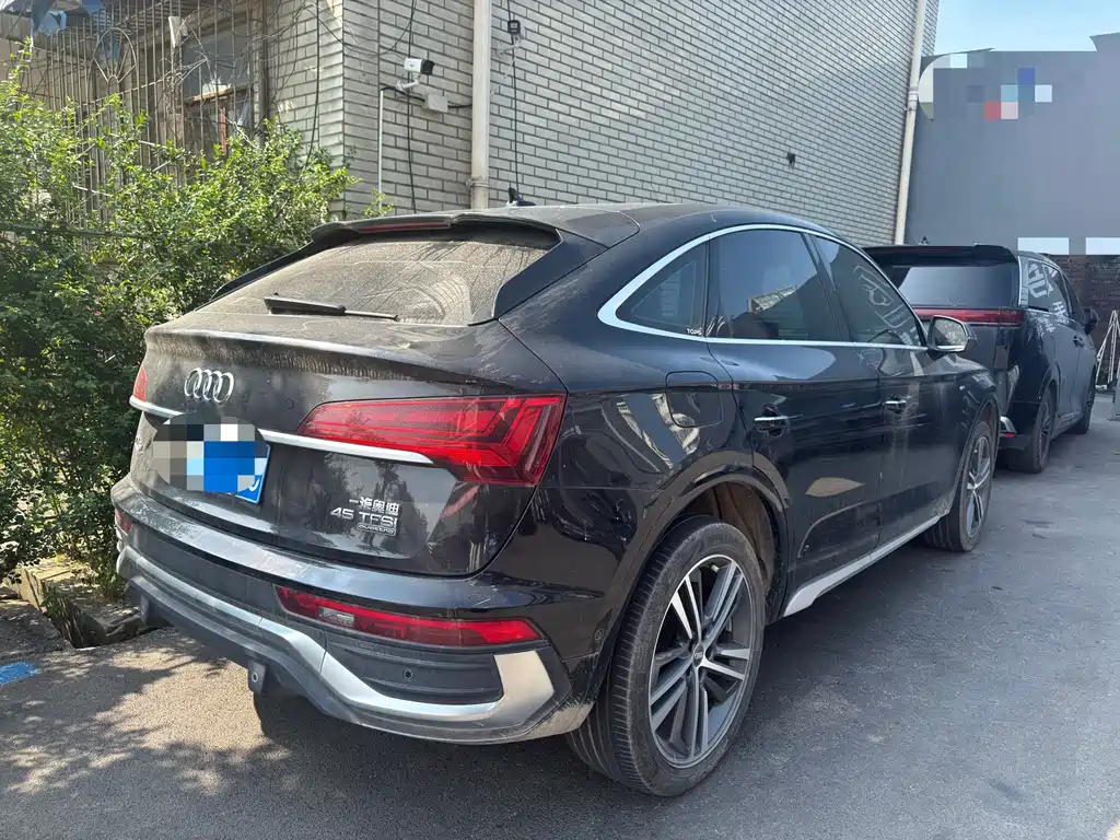 Audi Q5L Sportback — миниатюра 5