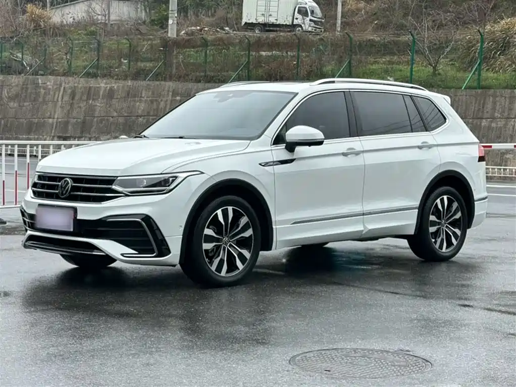 Volkswagen Tiguan L 2023