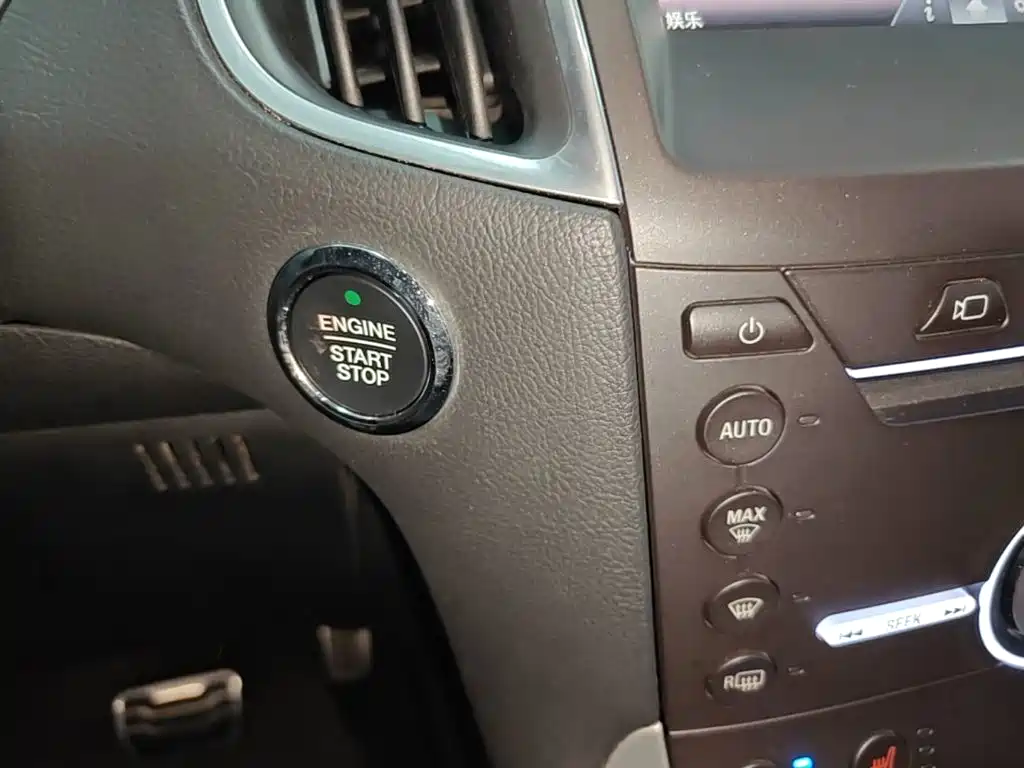 Ford Edge — миниатюра 9
