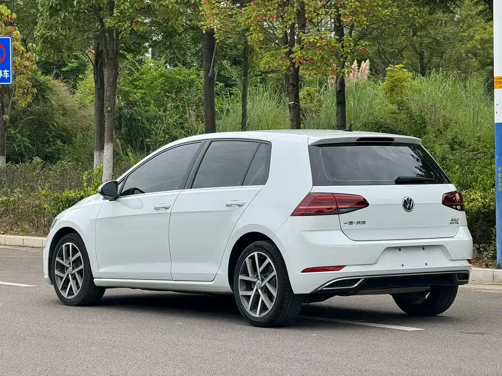 Volkswagen Golf — миниатюра 8