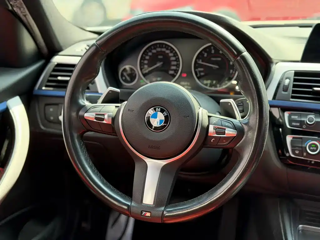 BMW 3 Series — миниатюра 2