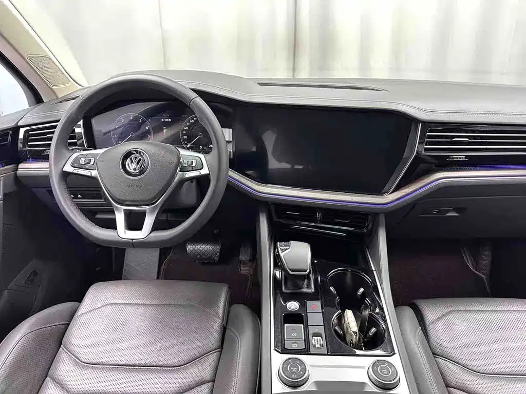 Volkswagen Touareg — миниатюра 8