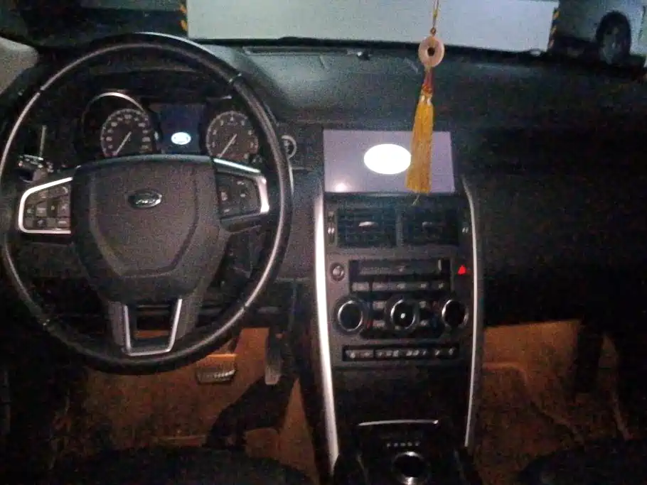 Land Rover Discovery Sport — миниатюра 12