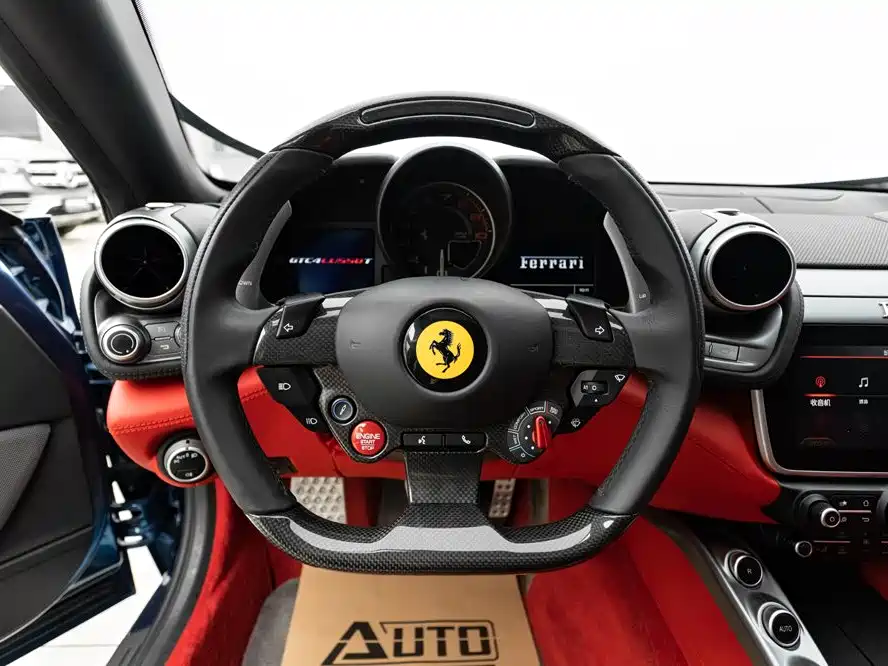 Ferrari GTC4Lusso — миниатюра 11