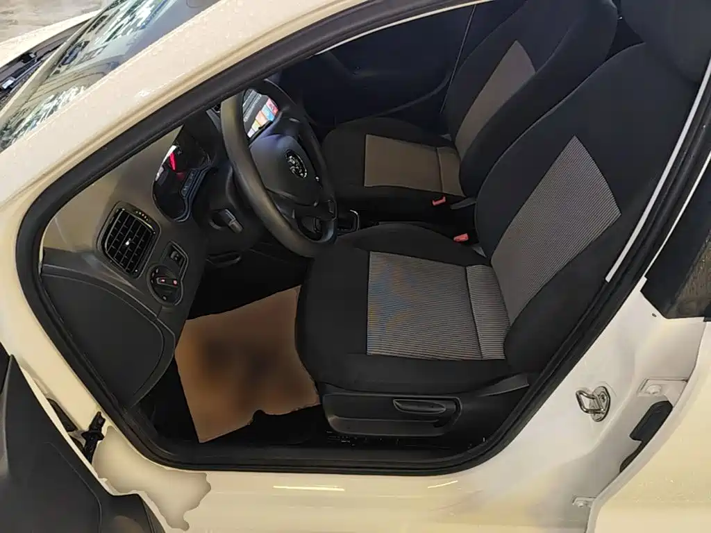 Volkswagen Polo — миниатюра 15